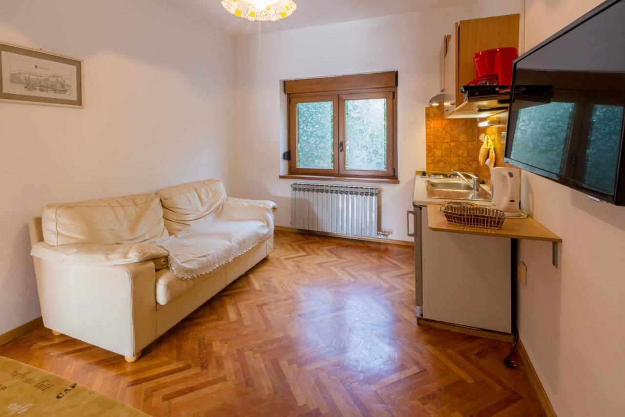 Jasminka Loncaric Apartment Crikvenica Exterior photo