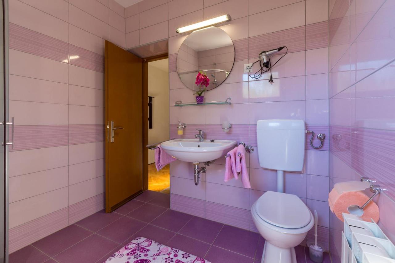 Jasminka Loncaric Apartment Crikvenica Exterior photo